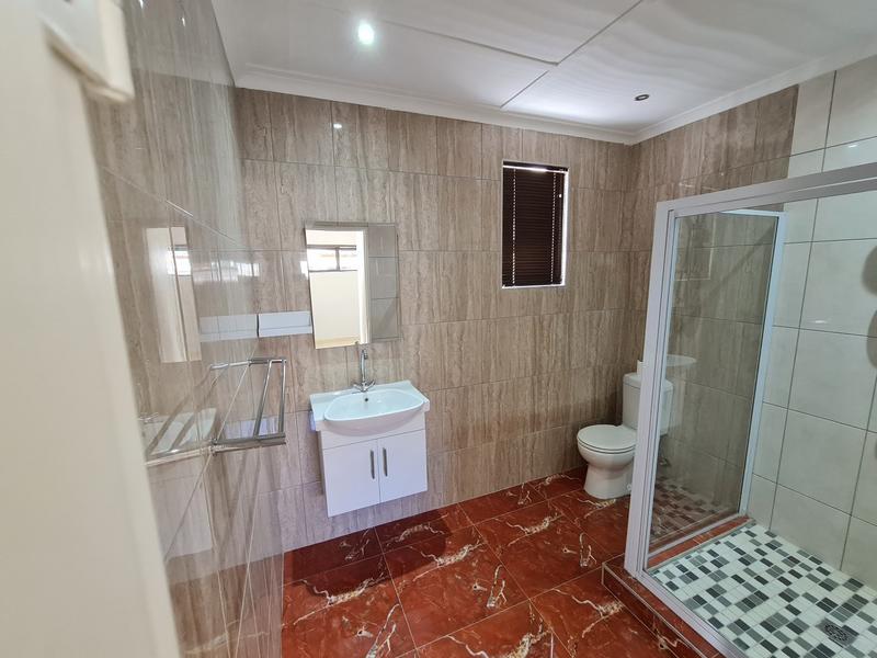 To Let 1 Bedroom Property for Rent in Vierlanden Western Cape